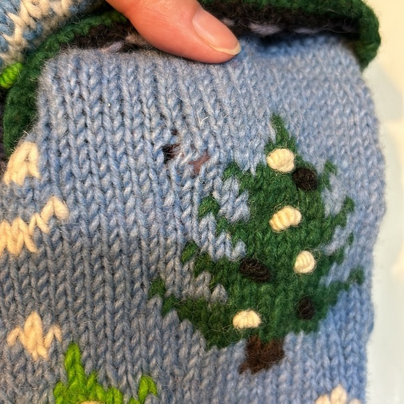 Gorgeous wool Christmas stocking stuffer handmade in Nepal - Picture 5 of 11